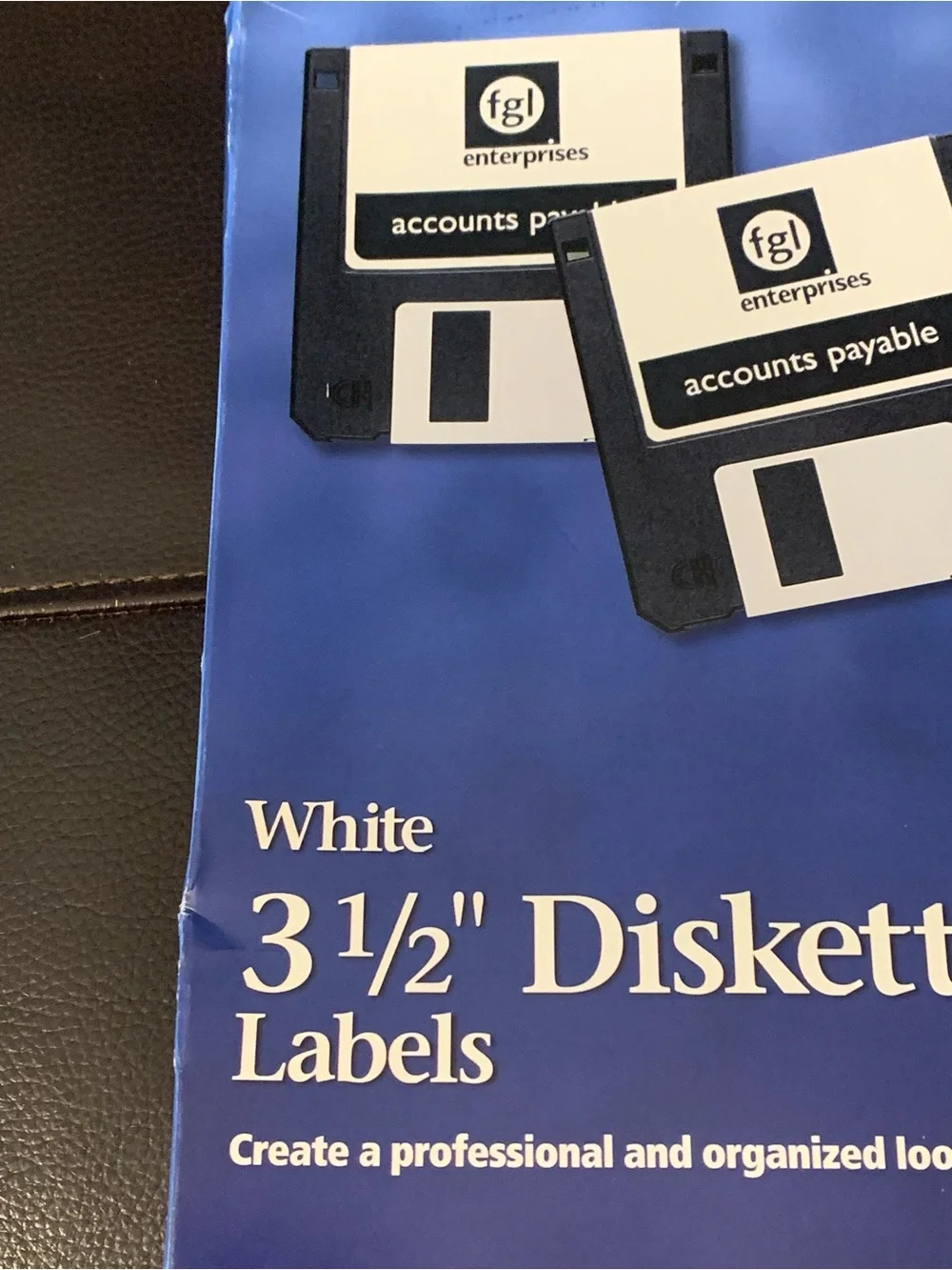 Avery 5196 White Diskette Labels 3-1/2” Diskette 9 Labels Per Sheet - 37 Sheets